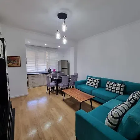 Zyli Apts, By Bunker Art 2 Museum, Appartement