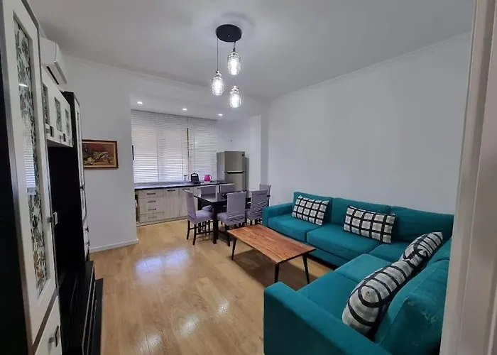 Zyli Apts, By Bunker Art 2 Museum, 公寓